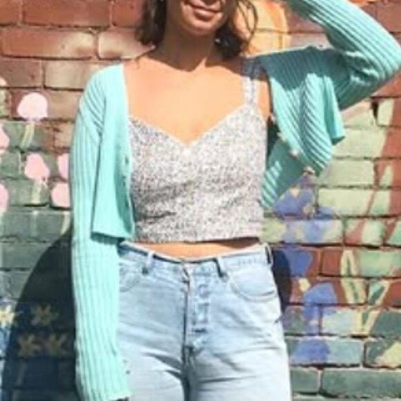 A&F Button Front Tank - Picture 3 of 6